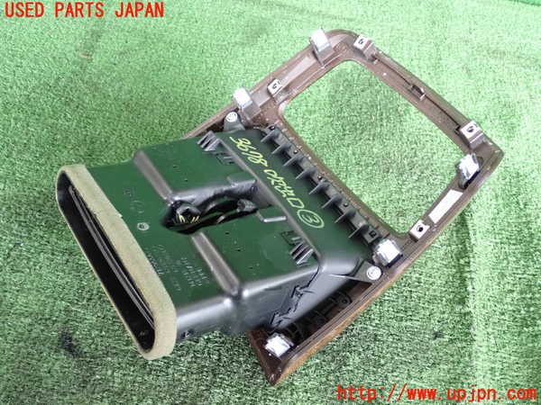 2UPJ-36787528]BMW 320i クーペ(WA20)(E92)エアコン吹き出し口3 (真中) 中古_m0003.jpg