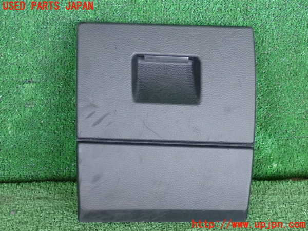 2UPJ-36787841]BMW 320i クーペ(WA20)(E92)小物入れ1 中古_m0001.jpg