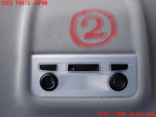 2UPJ-36786412]BMW 320i クーペ(WA20)(E92)ルームランプ2 (2列目真中) 中古_m0001.jpg