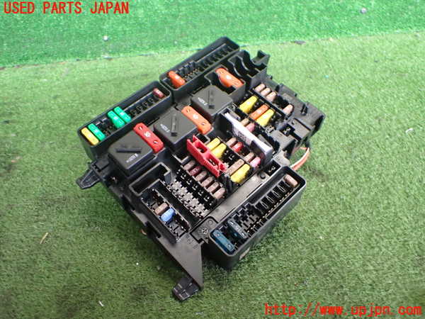 2UPJ-36796741]BMW X1(HT20)ヒューズボックス1 中古 (F48)_m0001.jpg