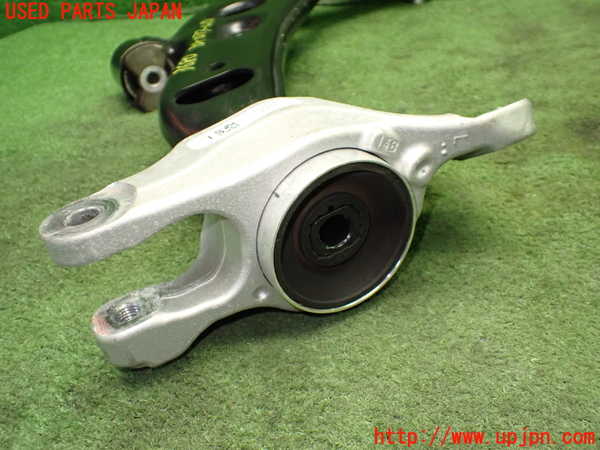 1UPJ-36805186]BMW 218i アクティブツアラー U06(62BX15)左フロントロアアーム1 中古_m0004.jpg