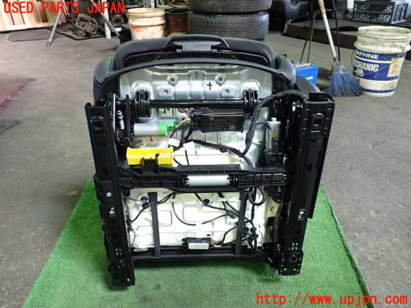 1UPJ-36807065]BMW 218i アクティブツアラー U06(62BX15)助手席シート Mスポーツ 中古_m0005.jpg