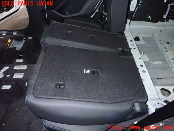 1UPJ-36807435]BMW 218i アクティブツアラー U06(62BX15)左リアシート 中古_m0005.jpg