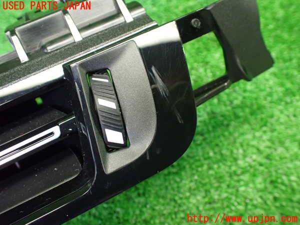 1UPJ-36807527]BMW 218i アクティブツアラー U06(62BX15)エアコン吹き出し口2 中古_m0005.jpg