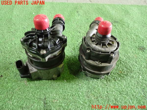 1UPJ-36812110]ベンツ AMG CLA45 4MATIC(117352 C117)ウォーターポンプ 中古_m0002.jpg