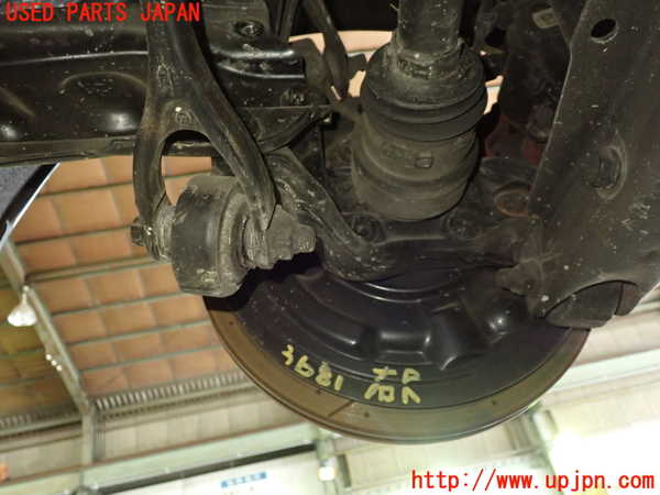 5UPJ-36814300]ベンツ AMG CLA45 4MATIC(117352 C117)右リアナックルハブ 中古_m0001.jpg