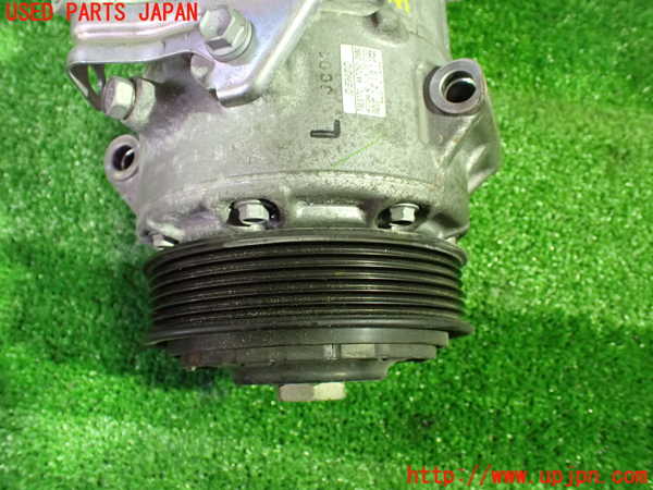 1UPJ-36826025]アルファード(AGH30W)エアコンコンプレッサー 中古_m0002.jpg
