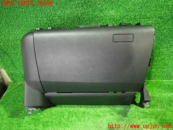 1UPJ-36827516]アルファード(AGH30W)グローブボックス1 中古_m0001.jpg