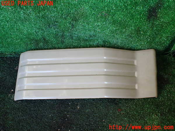 5UPJ-36841102]デリカ スターワゴン(P25W)左前コーナーパネル 中古_m0001.jpg