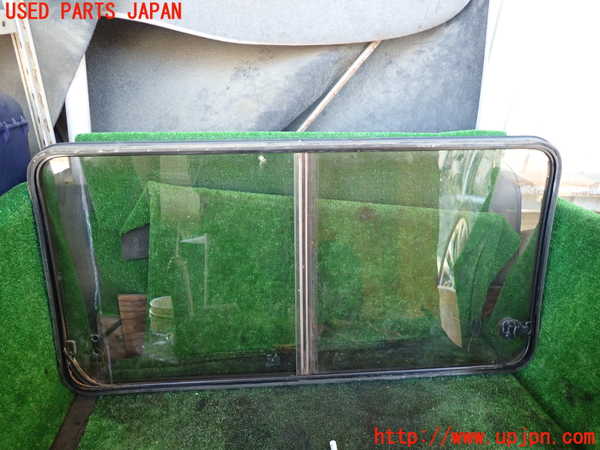 1UPJ-36841370]デリカ スターワゴン(P25W)右サイドセンターガラス 中古(43R-00073 M2A4)_m0003.jpg
