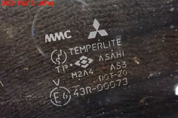 1UPJ-36841370]デリカ スターワゴン(P25W)右サイドセンターガラス 中古(43R-00073 M2A4)_m0004.jpg