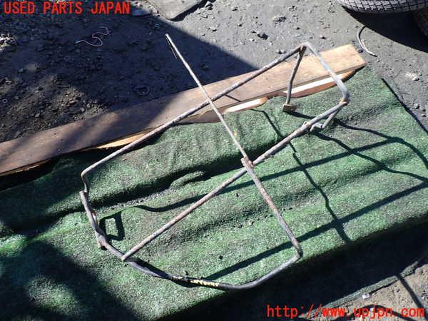 5UPJ-36841700]デリカ スターワゴン(P25W)スペアタイヤキャリア 中古_m0001.jpg