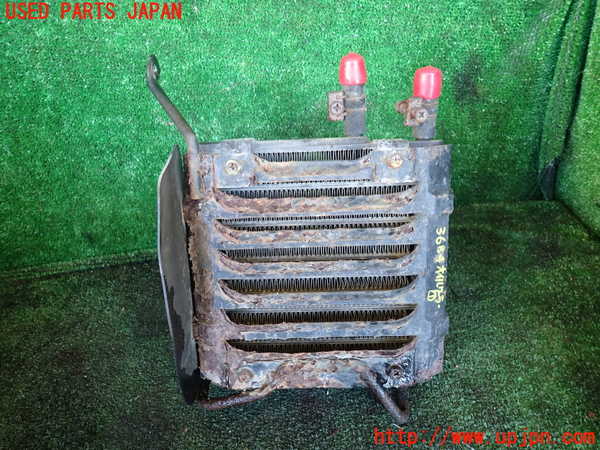 5UPJ-36842481]デリカ スターワゴン(P25W)オイルクーラー1 中古_m0002.jpg