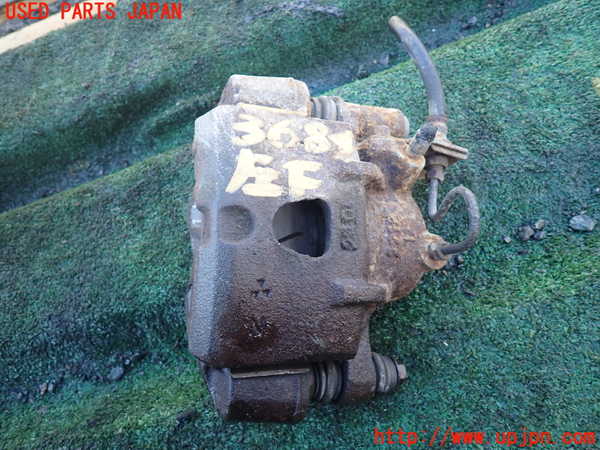 1UPJ-36844085]デリカ スターワゴン(P25W)左フロントキャリパー 中古_m0001.jpg