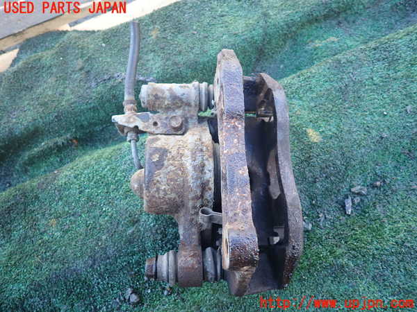 1UPJ-36844085]デリカ スターワゴン(P25W)左フロントキャリパー 中古_m0002.jpg