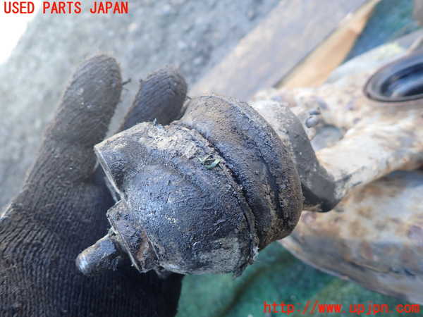 1UPJ-36844295]デリカ スターワゴン(P25W)左フロントナックルハブ 中古_m0003.jpg