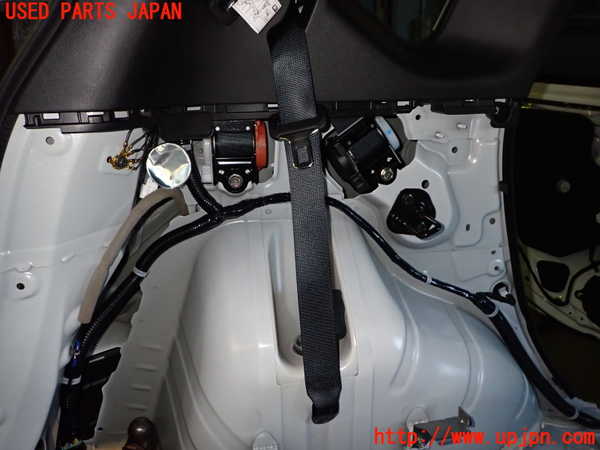 1UPJ-36867185]ノート e-POWER NISMO(HE12)左2列目シートベルト 中古_m0001.jpg