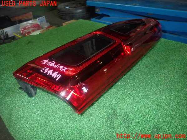 1UPJ-36871530]シトロエン・BERLINGO(ベルランゴ)(K9CYH01)右テールランプ 中古_m0002.jpg