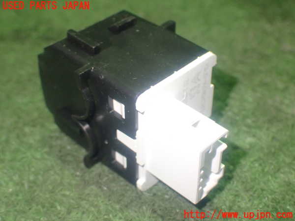 1UPJ-36876308]シトロエン・BERLINGO(ベルランゴ)(K9CYH01)スイッチ3 (ヘッドランプレベリング) 中古_m0003.jpg