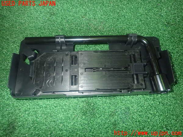 1UPJ-36877805]シトロエン・BERLINGO(ベルランゴ)(K9CYH01)車載工具 中古_m0003.jpg