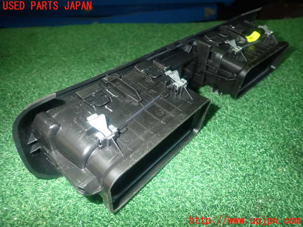 1UPJ-36877528]シトロエン・BERLINGO(ベルランゴ)(K9CYH01)エアコン吹き出し口3 (真中) 中古_m0002.jpg