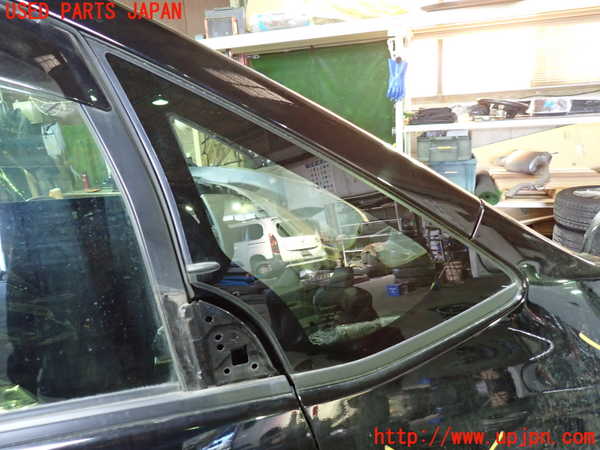 1UPJ-36881200]ヴォクシー(ノア)(ZRR80W)右フロント三角窓ガラス 中古(43R-00122 M2H3)_m0001.jpg