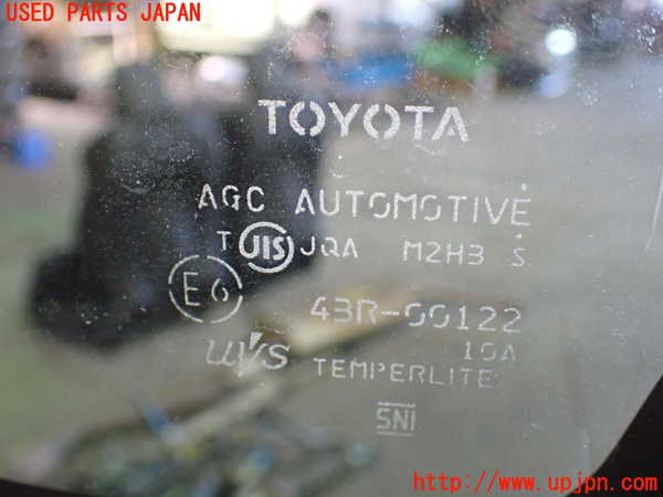 1UPJ-36881200]ヴォクシー(ノア)(ZRR80W)右フロント三角窓ガラス 中古(43R-00122 M2H3)_m0002.jpg