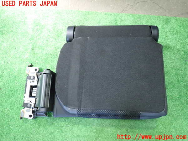 1UPJ-36887235]ヴォクシー(ノア)(ZRR80W)右3列目シート 中古_m0004.jpg