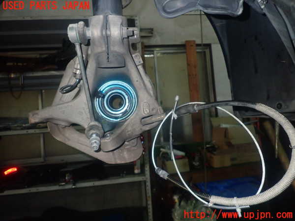 1UPJ-36904305]ポルシェ・ボクスター(987MA120)左リアナックルハブ 中古_m0002.jpg