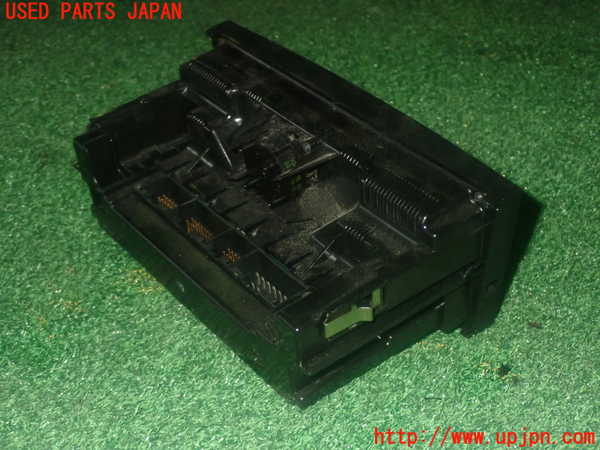 1UPJ-36906066]ポルシェ・ボクスター(987MA120)エアコンスイッチ1 中古_m0002.jpg