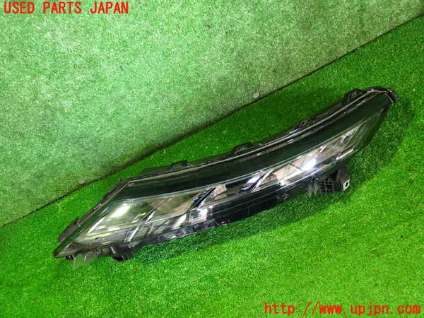 2UPJ-36931152]アウトランダーPHEV(GN0W)左コーナーランプ (ジャンク品) 中古_m0001.jpg