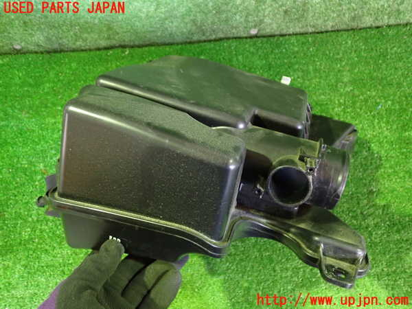 2UPJ-36932560]アウトランダーPHEV(GN0W)エアクリーナーボックス 中古_m0002.jpg