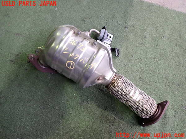2UPJ-36932661]アウトランダーPHEV(GN0W)触媒1 中古_m0001.jpg