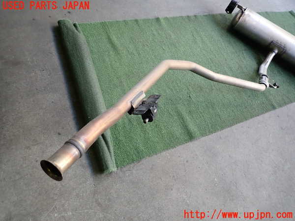 2UPJ-36932671]アウトランダーPHEV(GN0W)リアマフラー1 中古_m0002.jpg