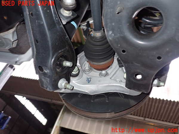 2UPJ-36934300]アウトランダーPHEV(GN0W)右リアナックルハブ 中古_m0002.jpg