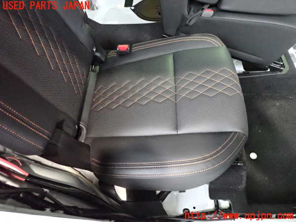 2UPJ-36937145]アウトランダーPHEV(GN0W)右2列目シート 中古_m0002.jpg