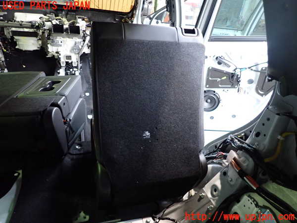2UPJ-36937145]アウトランダーPHEV(GN0W)右2列目シート 中古_m0004.jpg