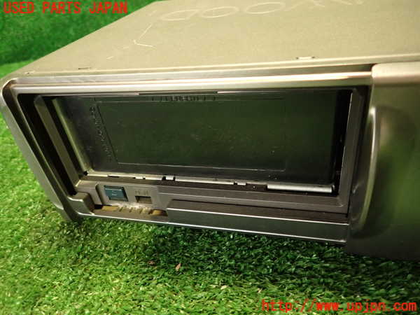 2UPJ-36946505]ランエボ(CN9A)社外 CDチェンジャー 中古_m0002.jpg