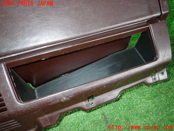 5UPJ-36967516]セリカXX(GA61)グローブボックス1 中古_m0003.jpg