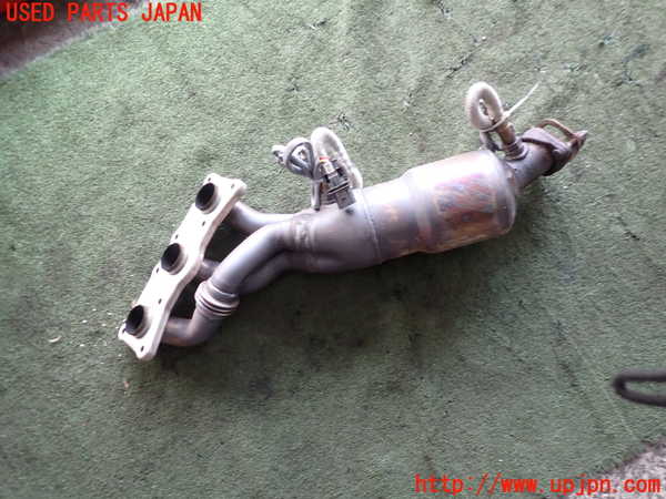 2UPJ-36972042]BMW X3(PC25)エキマニ2 (触媒 マニバーター) 中古 (E83)_m0002.jpg