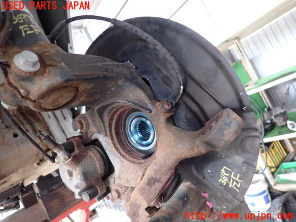 2UPJ-36974295]BMW X3(PC25)左フロントナックルハブ 中古 (E83)_m0001.jpg