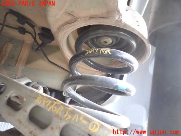 2UPJ-36975100]BMW X3(PC25)右リアスプリング 中古 (E83)_m0001.jpg