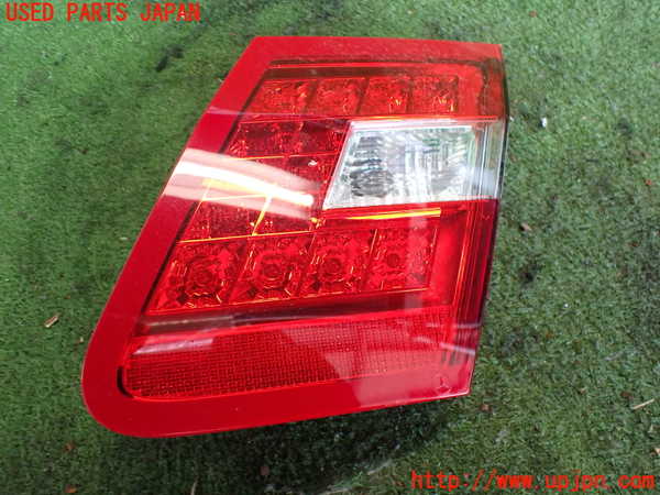 2UPJ-36981550]ベンツ E350 W212(212056C)右リアフィニッシャー 中古_m0001.jpg