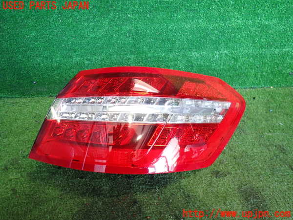 2UPJ-36981530]ベンツ E350 W212(212056C)右テールランプ 中古_m0001.jpg