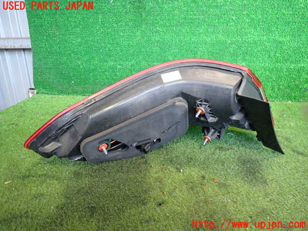 2UPJ-36981530]ベンツ E350 W212(212056C)右テールランプ 中古_m0002.jpg