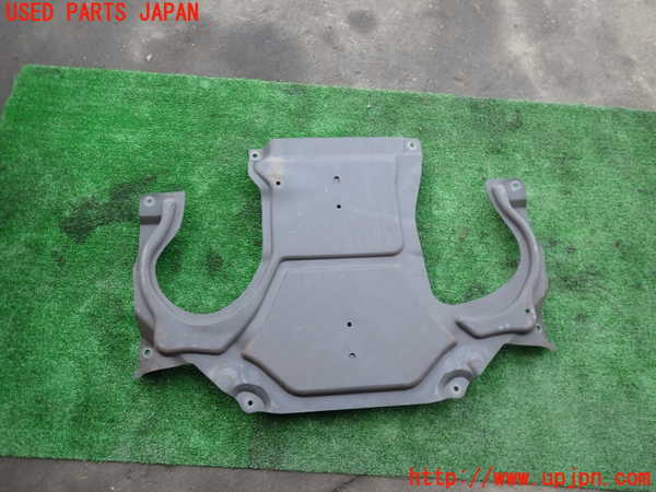 2UPJ-36982170]ベンツ E350 W212(212056C)エンジンアンダーカバー 中古_m0001.jpg