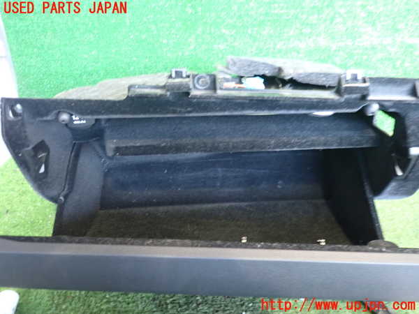2UPJ-36987516]ベンツ E350 W212(212056C)グローブボックス1 中古_m0002.jpg