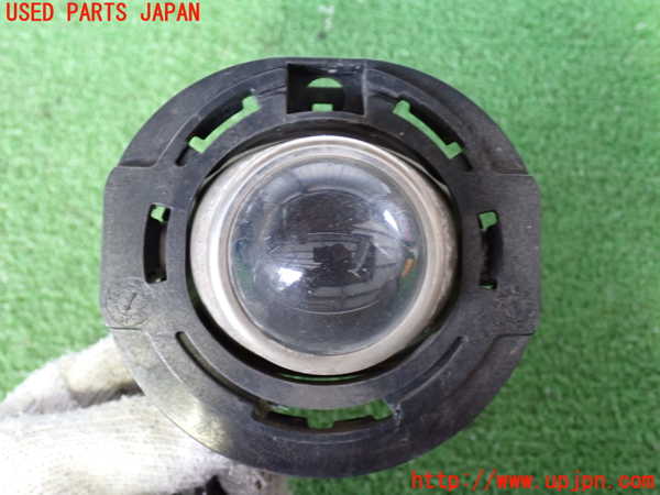 2UPJ-36991182]クライスラー・300(LX36)左フォグ 中古_m0002.jpg