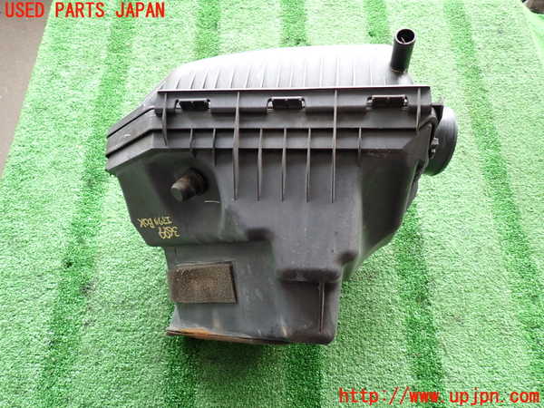 5UPJ-36992560]クライスラー・300(LX36)エアクリーナーボックス 中古_m0003.jpg