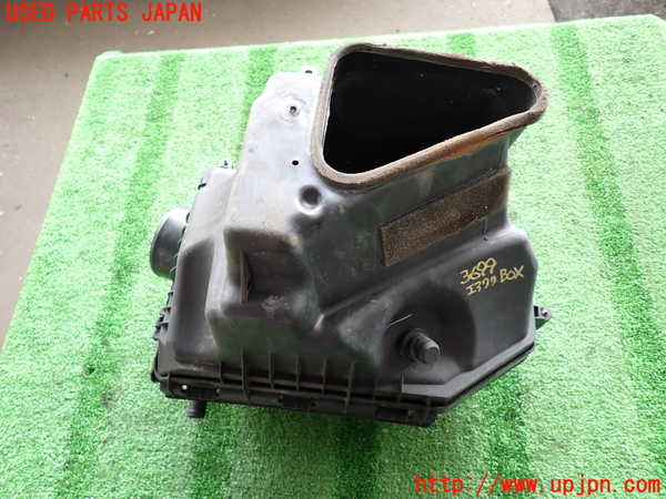 5UPJ-36992560]クライスラー・300(LX36)エアクリーナーボックス 中古_m0004.jpg